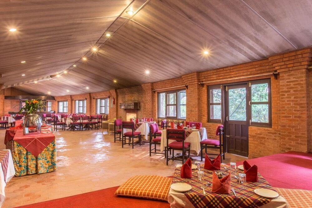 Godavari Village Resort Lalitpur Εξωτερικό φωτογραφία